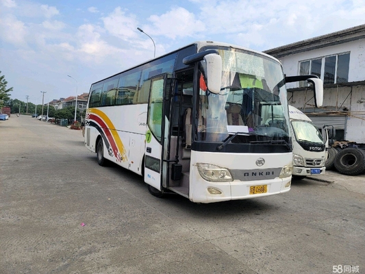 An zweiter Stelle benutzte Hand Stadt-Transport Yutong-Passagier-Pendler-Bus Rhd Lhd 39 Sitze