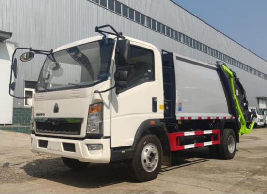 ³ LKW-Händler-Commercial Vehicless 8m, das Modus HOWO des Antriebs-4×2 lädt, drückte Müllwagen 7,5 Meter lang zusammen