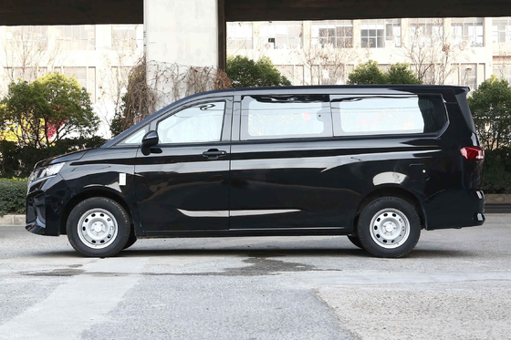 Gebrauchtes 9-Sitzer-Minibus BAW M7 Ölmotor 7/9 Sitzplätze Klimaanlage Chinesische Marke