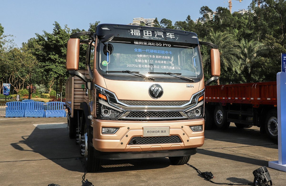 Gebrauchtes chinesisches Lastwagen Foton Lastwagen Goldfarbe 6*2 Flatbox 18 Tonnen