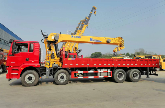 20 Tonnen schwerer Lastwagen-Kran Shacman 8×4 Flachbett 5 Sektionsarm 23,7 Meter lang