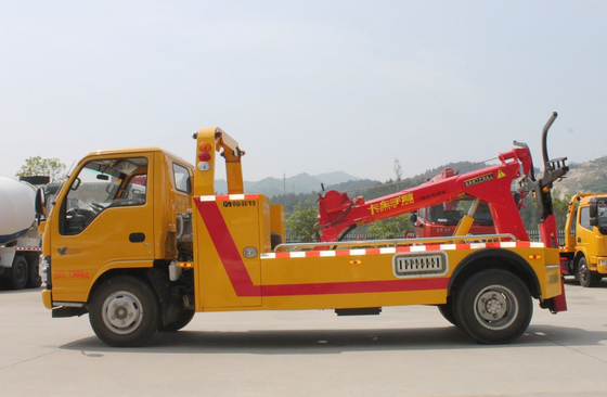 Schleppwagen-Wrecker Gebraucht Isuzu 600P Modell 4*2 Fahrmodus 130 PS Belastung 3 Tonnen Einzelkabine