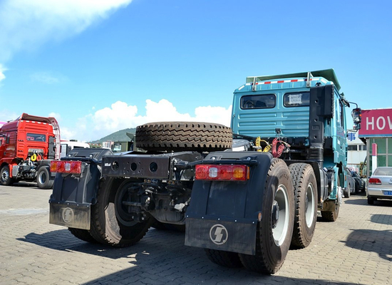 Lastwagen Traktor Kopf Shacman F3000 Pferd 10 Räder 336 PS täglich Transport von Industrieprodukten