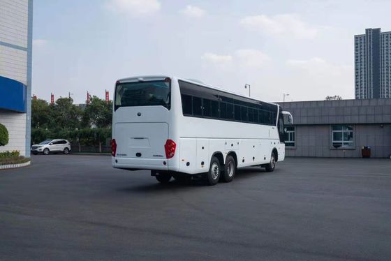 Nagelneuer Yutong-Bus ZK6126 verdoppeln Axle With 58 setzt weiße Farbe im Förderungs-Heckmotor