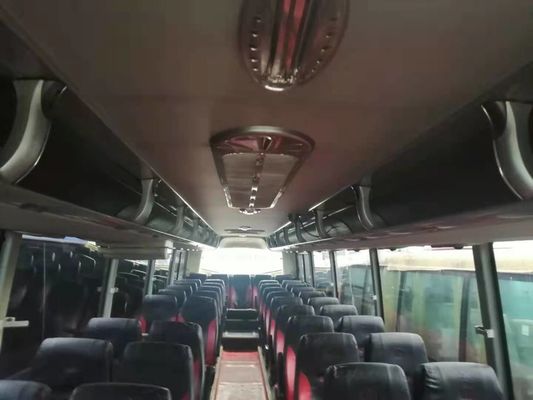 Benutzte Sitze Yutong-Zug-ZK6127 55 verließen Seerting-Airbag-Fahrgestelle-Heckmotor-Euro-III benutzten Reisebus für Afrika
