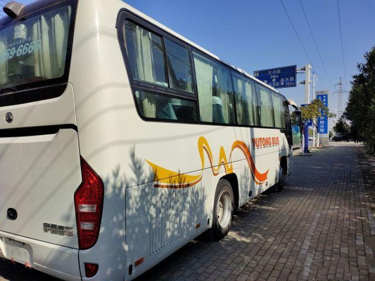 Yutong-Bus-Luxuszug ZK6876 verwendete Trainer Bus, das RHD 39 benutzte Busse setzt