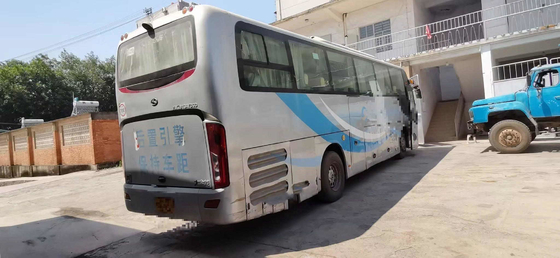 Kinglong-Bus XMQ6113 transportiert Buszusätze des Reisebusses 49seats des Entwurfs-2016 benutzte trainieren