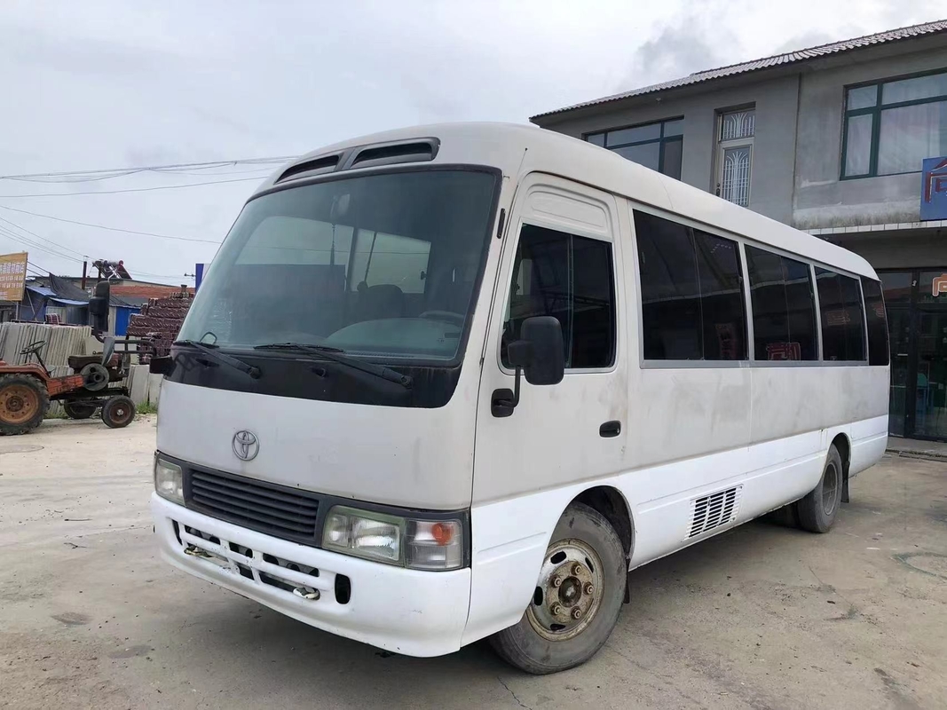 Gelassener Hand-Antrieb benutzte Toyota-Küstenmotorschiff-Bus Front Engine 30-Sitze- Bus für Geschäft