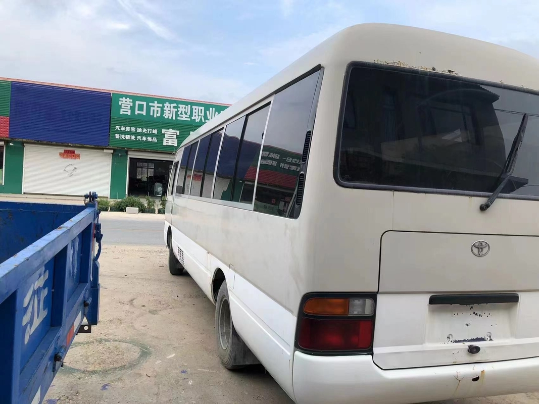 Gelassener Hand-Antrieb benutzte Toyota-Küstenmotorschiff-Bus Front Engine 30-Sitze- Bus für Geschäft