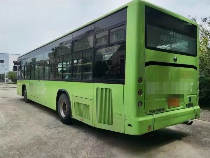 Bus-rechte Antriebs-Zug-Bus 60seats Zk6128 Stadt verwendete Yutong Dieselmotor-Besichtigung