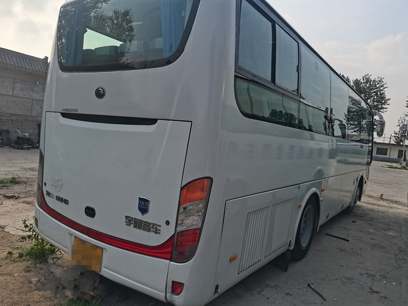 39 Sitz-ZK6908 benutzter Yutong-Bus für den Transport, der Dieselmotoren LHD steuert