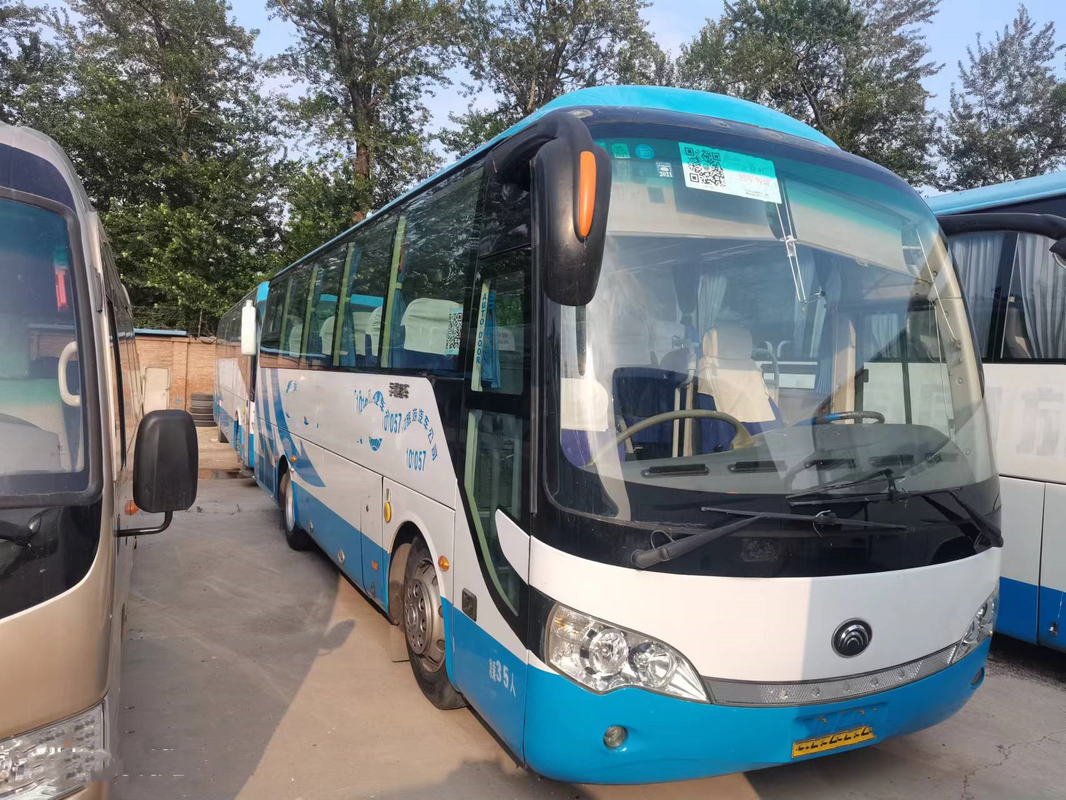 Diesel-Yutong-Bus Zk6858 35seats Mini Coach 2+2 Layout Bus De Transport