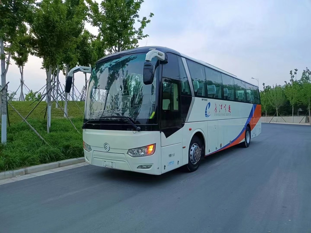 51 Trainer-Buses Golden Dragons XML6113 zwei Sitz-Rhd Heckmotor benutzter Tür-Euro IV