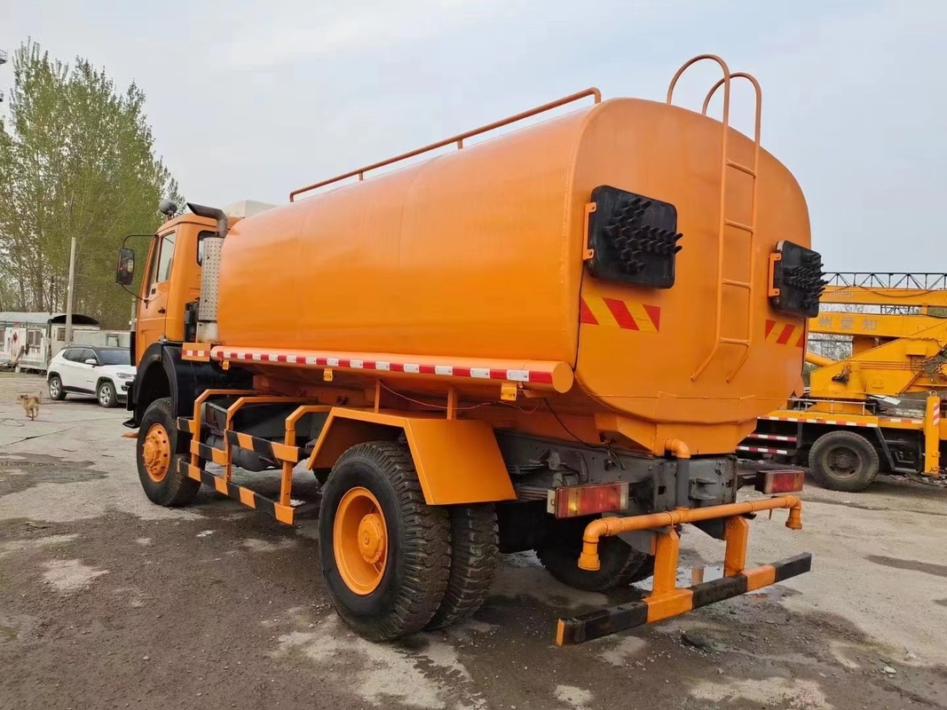 15 Kubikmeter LHD wässern Wasser-Berieselungsanlage des Behälter-Berieselungsanlagen-LKW-290hp volle des Antriebs-4X4 Off Road