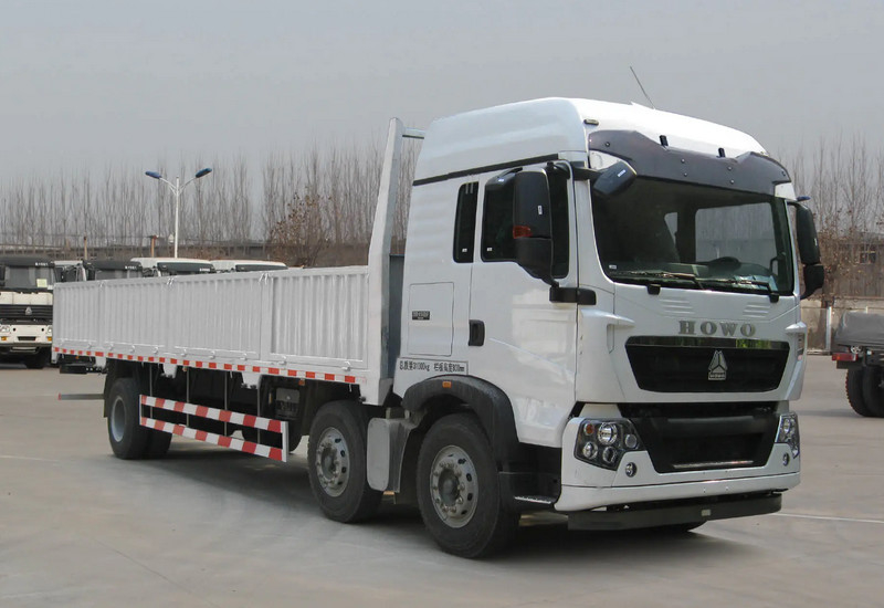 2 des Packwagen-Fracht-LKW-Euro-II Howo leistungsfähiger Doppelt-Zaun Trailers Truck Fracht-des LKW-420hp
