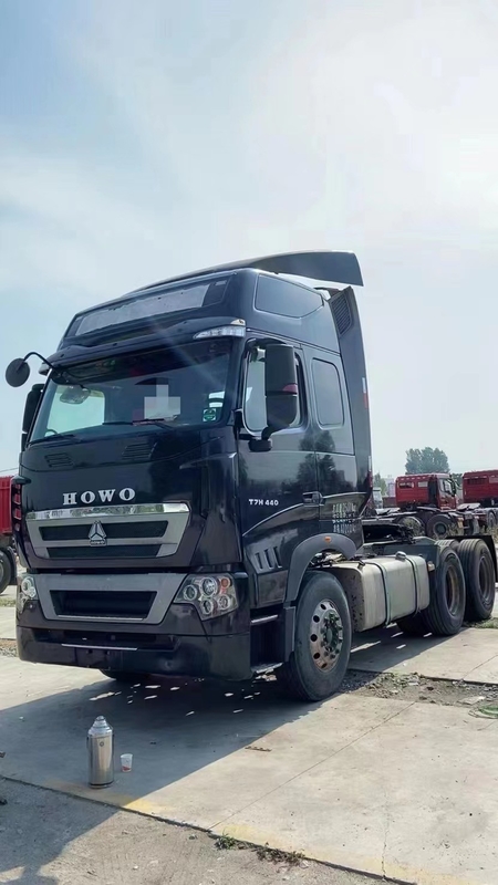 Benutzter Pferdestärken-Traktor Howo T7 Sinotruck 6*4 10 Rad-440 Kopf-Dieselmotor-Anhänger-Kopf