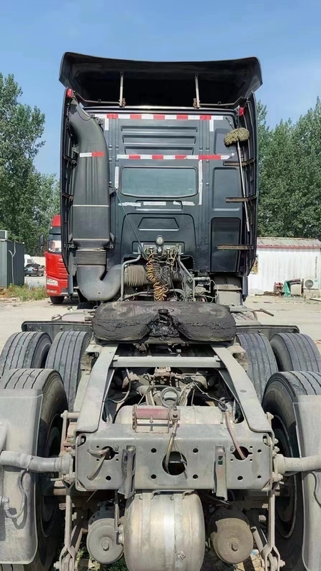Benutzter Pferdestärken-Traktor Howo T7 Sinotruck 6*4 10 Rad-440 Kopf-Dieselmotor-Anhänger-Kopf