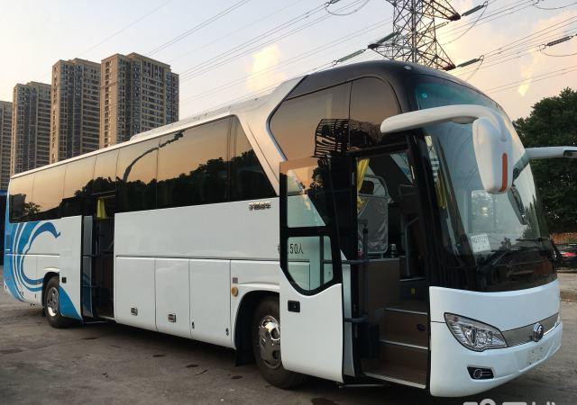 Zk6122 LHD verwendete Yutong transportiert 2015-jährigen 50 Sitzdieselmotor 125km/H Max Speed
