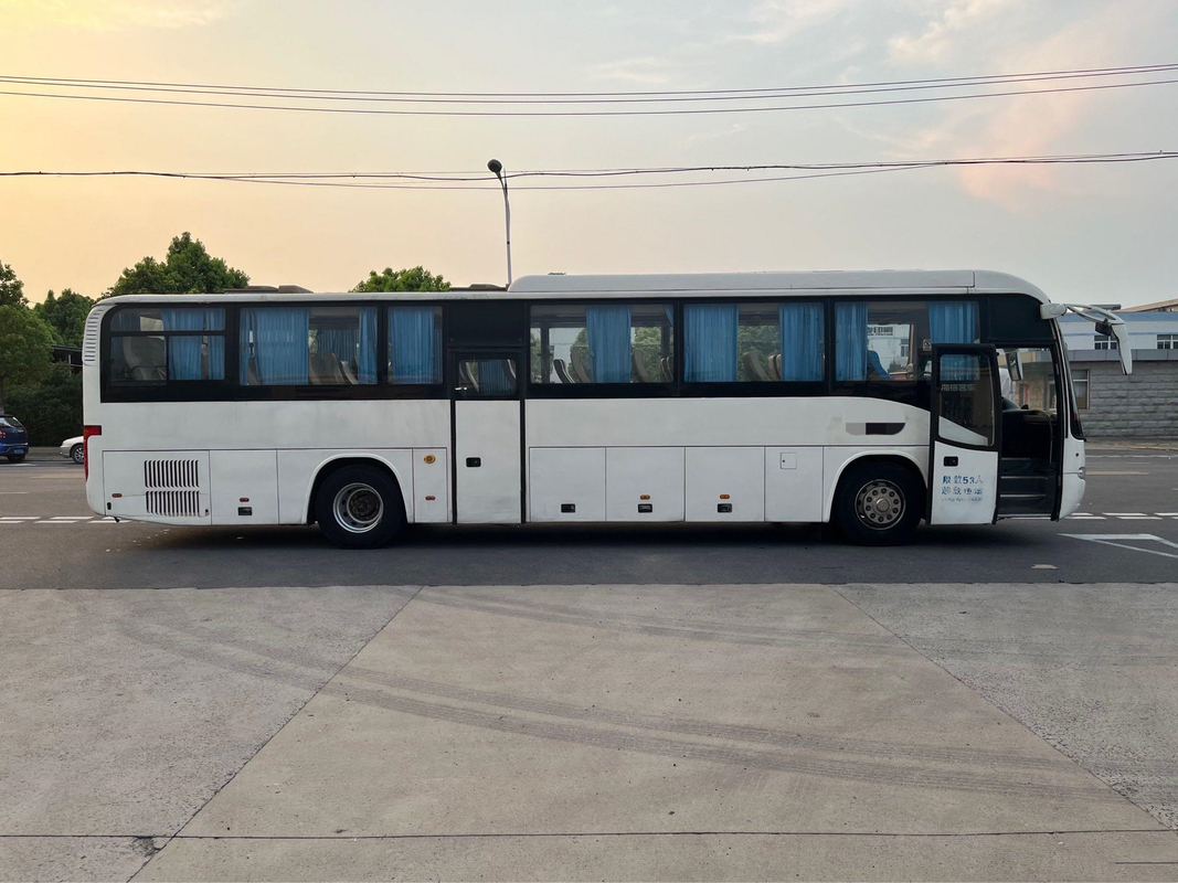 Luft-Suspendierungs-höhere Marke benutzte Trainer-Bus 53 Dieselmotor KLQ6129 der Sitzer-Doppeltüren-Wp.7