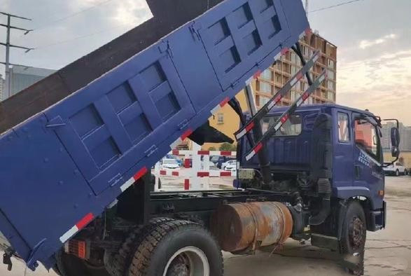 Kipplaster-Kipper-Tipper Withs 8ton Foton Forland 4X2 kleine Kapazität für Verkauf