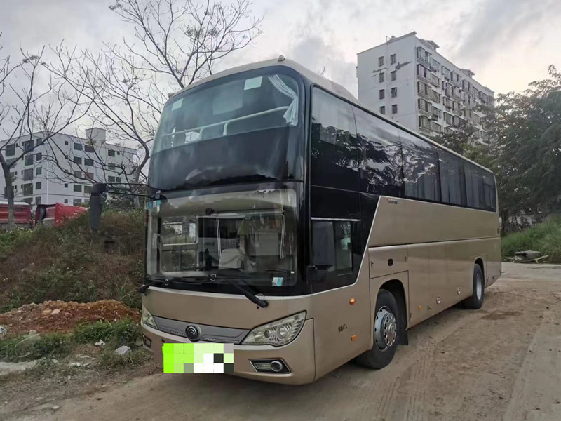 2013-jährige 47 Sitze Zk6118 verwendetes Yutong transportiert mit Klimaanlagen-doppelter Tür keinen Unfall