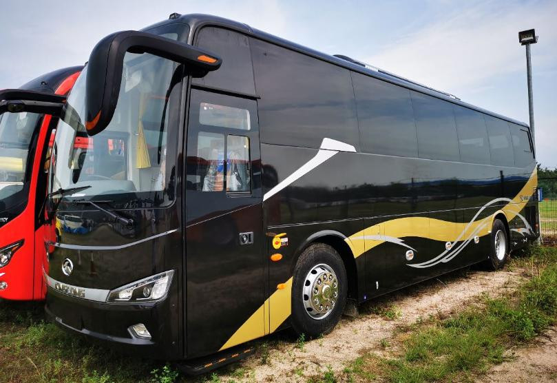 Nagelneue Maschine 6L280 Bus Kinglong Xmq6112ay 2buses 49+1+1seats Yuchai schnell 6 Geschwindigkeits-Getriebe
