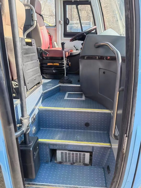 2015 Jahr 35-Sitzer Gebrauchter KLQ6898 Reisebus LHD-Lenkung Dieselmotor Langstreckentransport