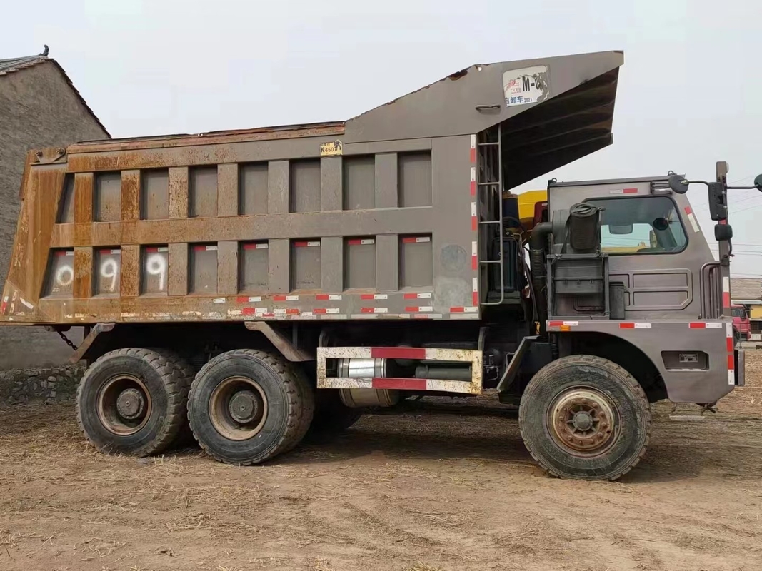 HOWO-Bergbau-Kipplaster mit 80 - 120 Tonnen übergeben an zweiter Stelle LKW für Verkauf