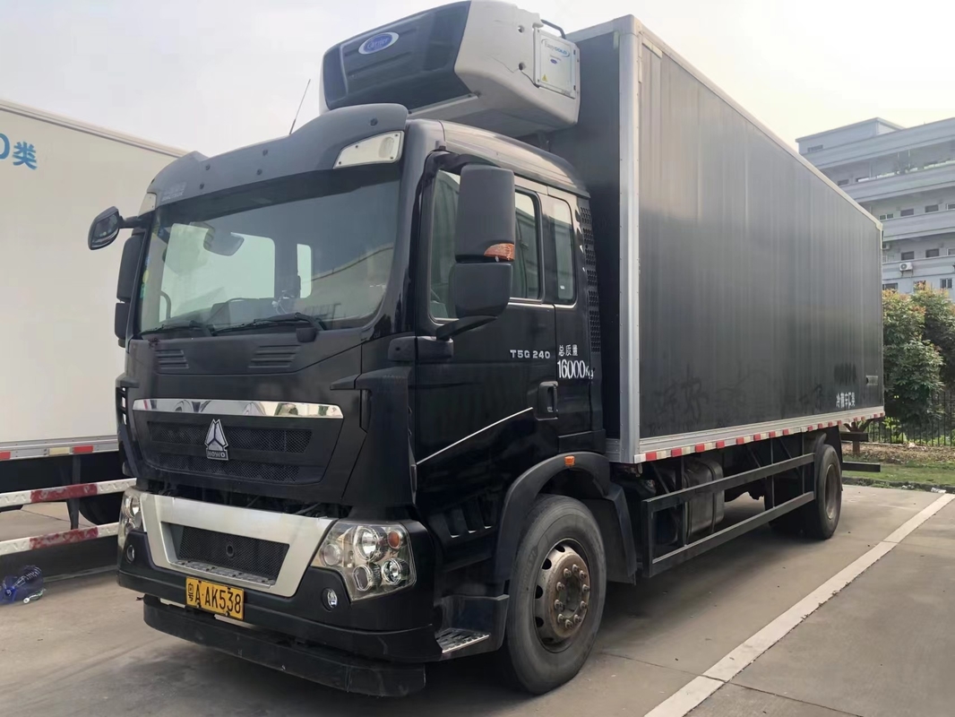 Rad-6*4 benutzter Kühlschrank-LKW-Gefrierschrank-Kühlcontainer-LKW HOWO 10 für Verkauf