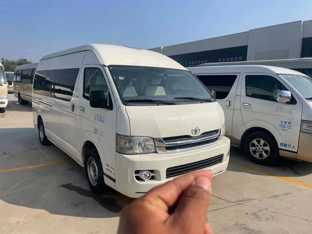 2017-jähriges 13 Sitze benutztes Schaltgetriebe Toyotas Hiace Mini Bus With Front Engine