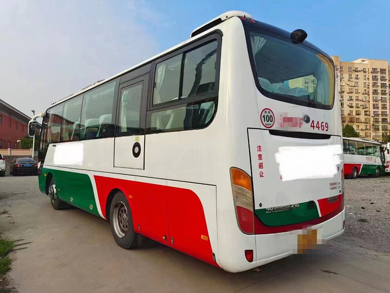 2015 Jahr 37 Sitzer Gebrauchte Yutong Bus ZK6888 Reisebus Dieselmotoren für den Transport