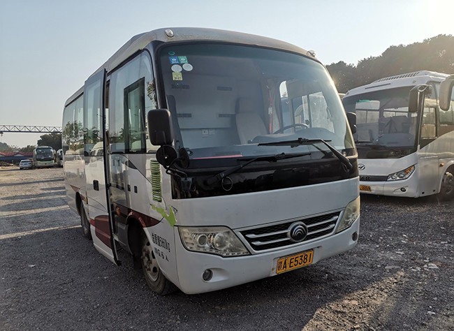 6 Hand-Yutong-Bus-Mini City Travelling Diesel Engine-rechte Hand Rive der Sitz-zweite 132KW