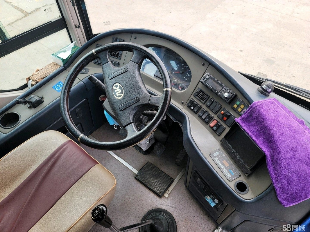 An zweiter Stelle benutzte Hand Stadt-Transport Yutong-Passagier-Pendler-Bus Rhd Lhd 39 Sitze