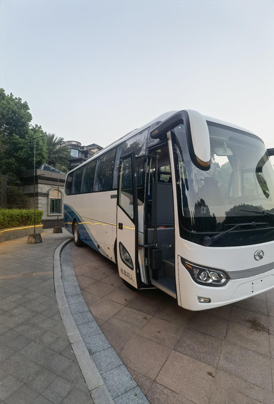 Luxus- Sitzetrainer-Bus 40 passagier-Innenstadt-Bus Kinglong Rhd Lhd Dieseleuro-3 für Verkauf
