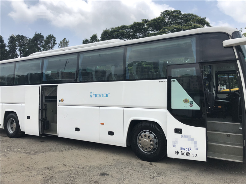 Luxus- Sitzetrainer-Bus 53 Innenstadt-Bus-Langstreckenpassagier-Bus Rhd Lhd DieselEuro-3 für Verkauf