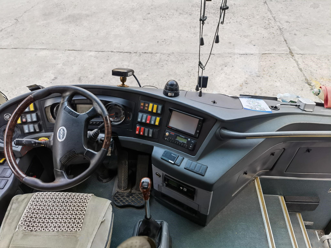 Sitzreisebus-Heckmotor der zweite Handtouristenbus-Blattfeder-Bush-Passagier-Bus-einzelner Tür-47