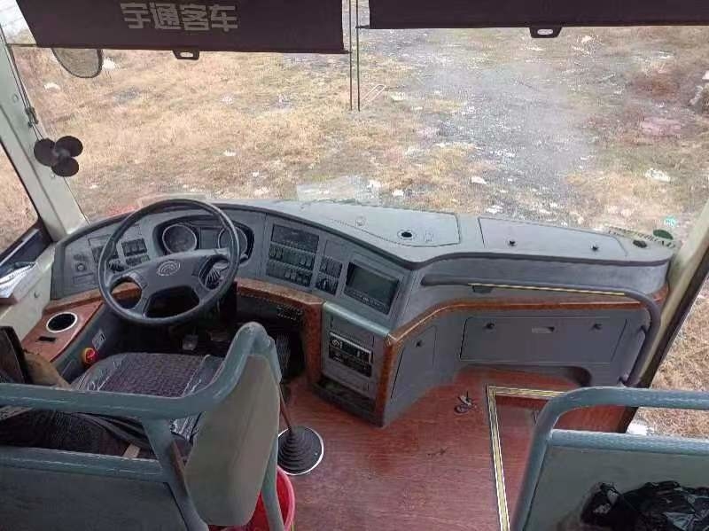 Benutzter Bus-2. Handbus-rechter Steuerungsbus Autobusse Yutong 2+3layout 59seater großer
