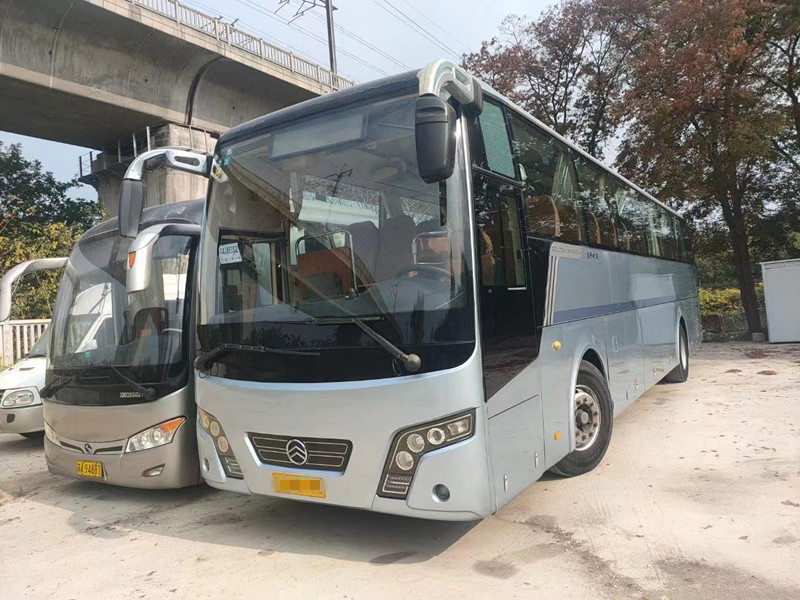 Goldenes Dragon City Bus 55 Sitze benutzte Transport-Bus gelassene Handsteuerung Trainer-Bus XML6127