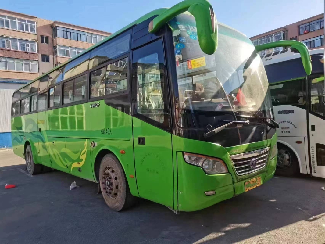 Verwendeter Trainer Bus Double Doors 43 Sitze verwendete jungen Tong Bus ZK6102D Front Engine