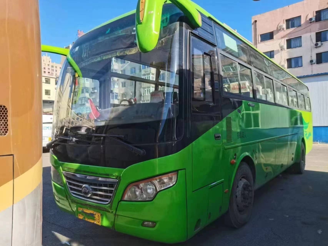 Verwendeter Trainer Bus Double Doors 43 Sitze verwendete jungen Tong Bus ZK6102D Front Engine