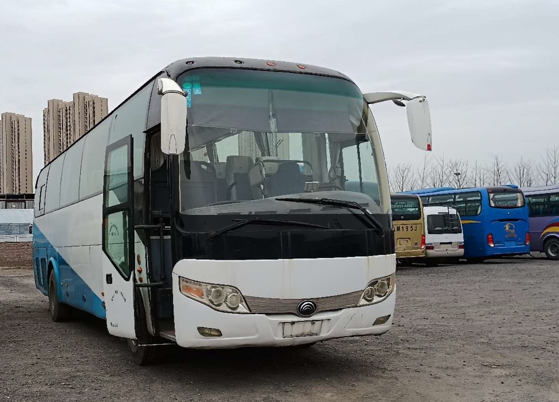 Zweite weiße Farbe des Handreisebus-51seats benutzte Yutong-Bus Yuchai-Maschine ZK6110