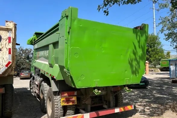 Zweiter Antriebs-Modus des Handkipper-LKW-HOWO Sino des Kipplaster-8×4 benutzte Dieselmotor-LKW