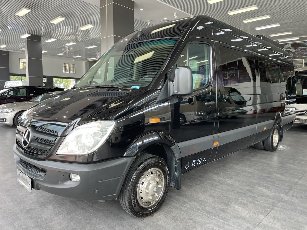 Benutzte Luxusbusse Benz Commercial Mini Bus 19 Sitze Front Engine Daimler Engine EUROv