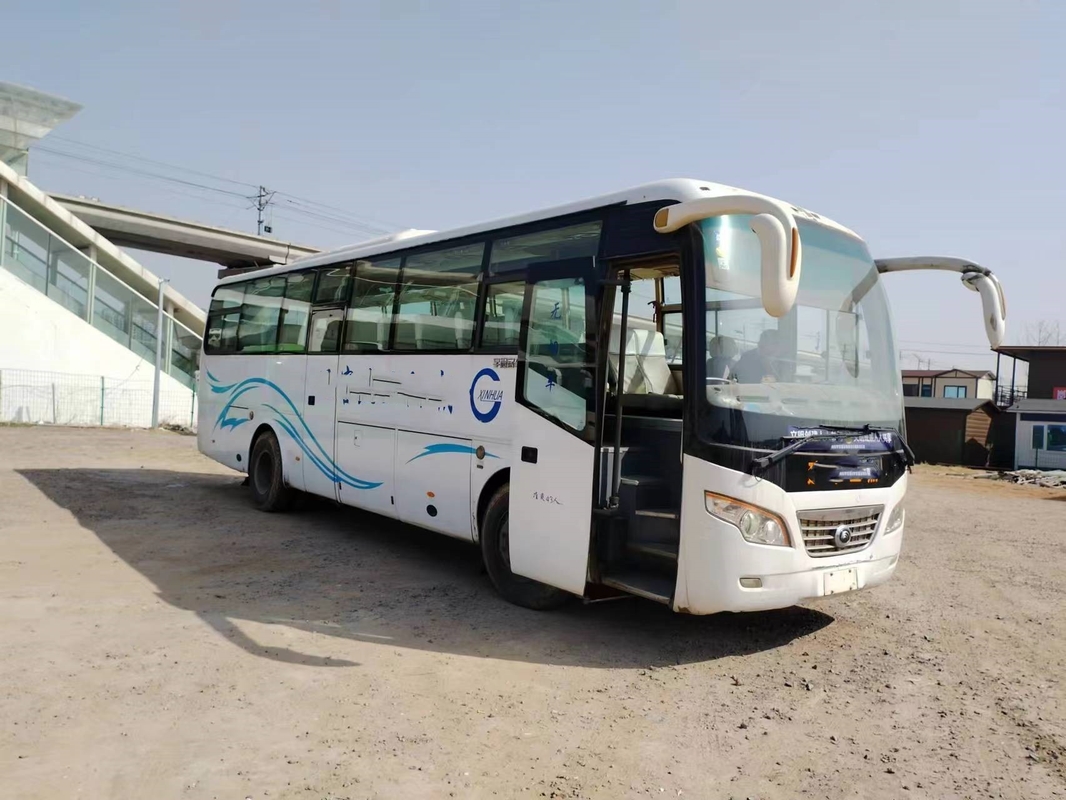Sitzdoppeltüren-weiße Farbe des zweite Handmicrobus-43 benutzte Maschine Yutong-Bus-ZK6102D Yuchai