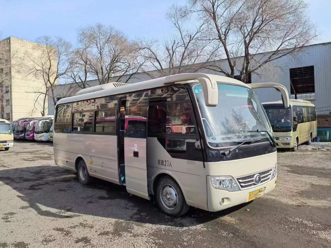 Benutzter 2017-jähriger zweite Handpassagier-Bus-Front Yuchai Engines Yutong-Bus gleitendes Windows 27 Sitze
