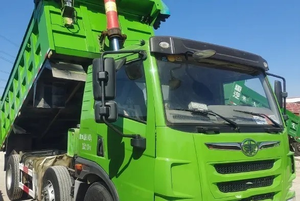 Benutzter bewerteter schneller LKW des LKW-Dump-220hp 6×2 der Lasts-24.5t des Getriebe-zweite der Handjiefang
