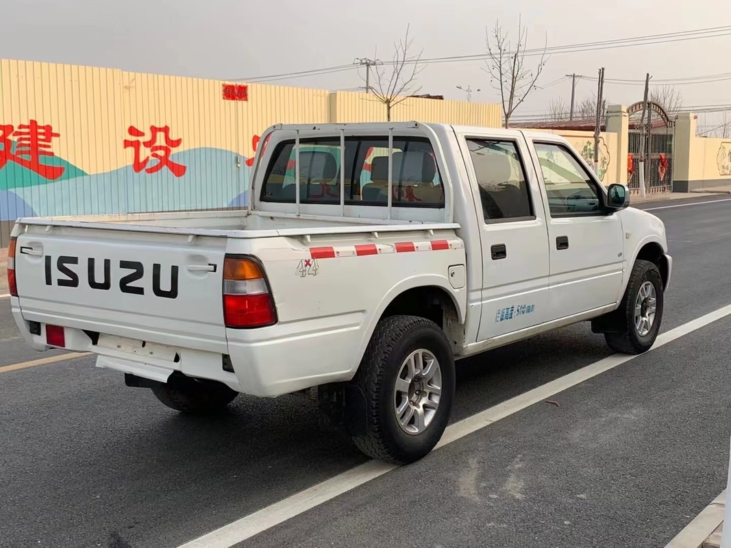Fahrer-Mode Diesel Engine-EURO III zweite Hand-Isuzu Truckss 4×4 Sitze Isuzu Pickup Emissions-5