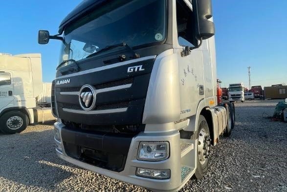 Zweite Handwerkzeug-Anhänger 6X4 460hp Max Trailer Mass 40t benutzten Traktor-Kopf Foton BJ4259