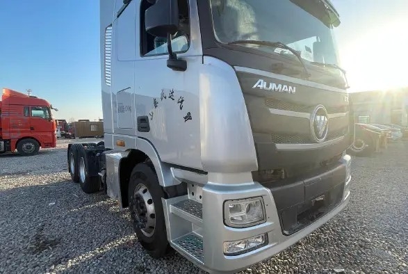 Zweite Handwerkzeug-Anhänger 6X4 460hp Max Trailer Mass 40t benutzten Traktor-Kopf Foton BJ4259