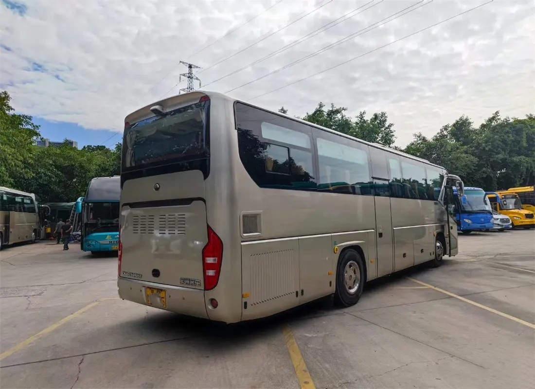Langstreckenbus-Doppeltüren 46 Sitze 11 Meter Luxusinnenausstattungs-verwendeten jungen Tong Bus ZK6119